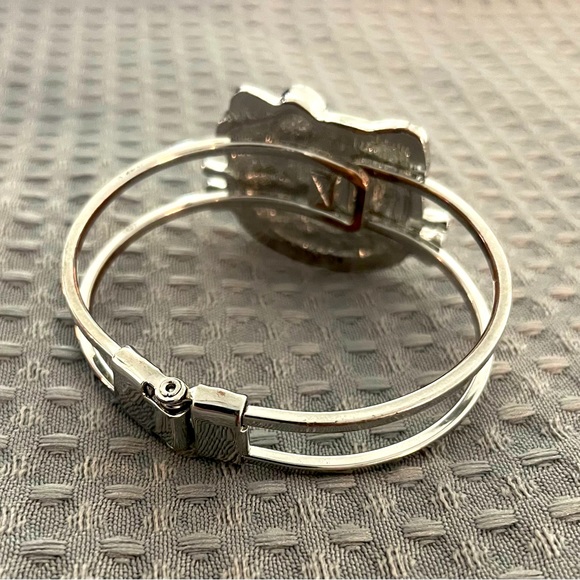 Hello Kitty Rhinestone Bracelet - Picture 4 of 4